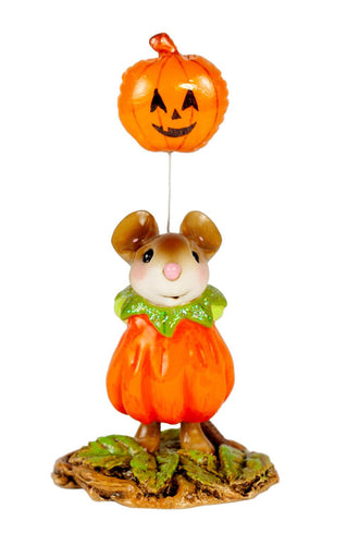 M-695 Pumpkin Partier Wee Forest Folk